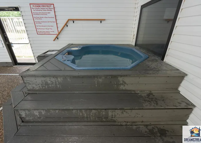 2Br Penthouse Condo - 2 Pools - Close To The Strip - Free Tickets Included - Fhc-24